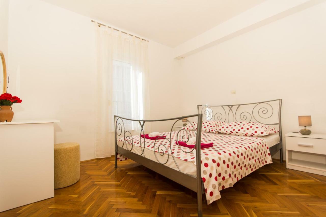 Apartman Ruza Apartment โตรกีร์ ภายนอก รูปภาพ