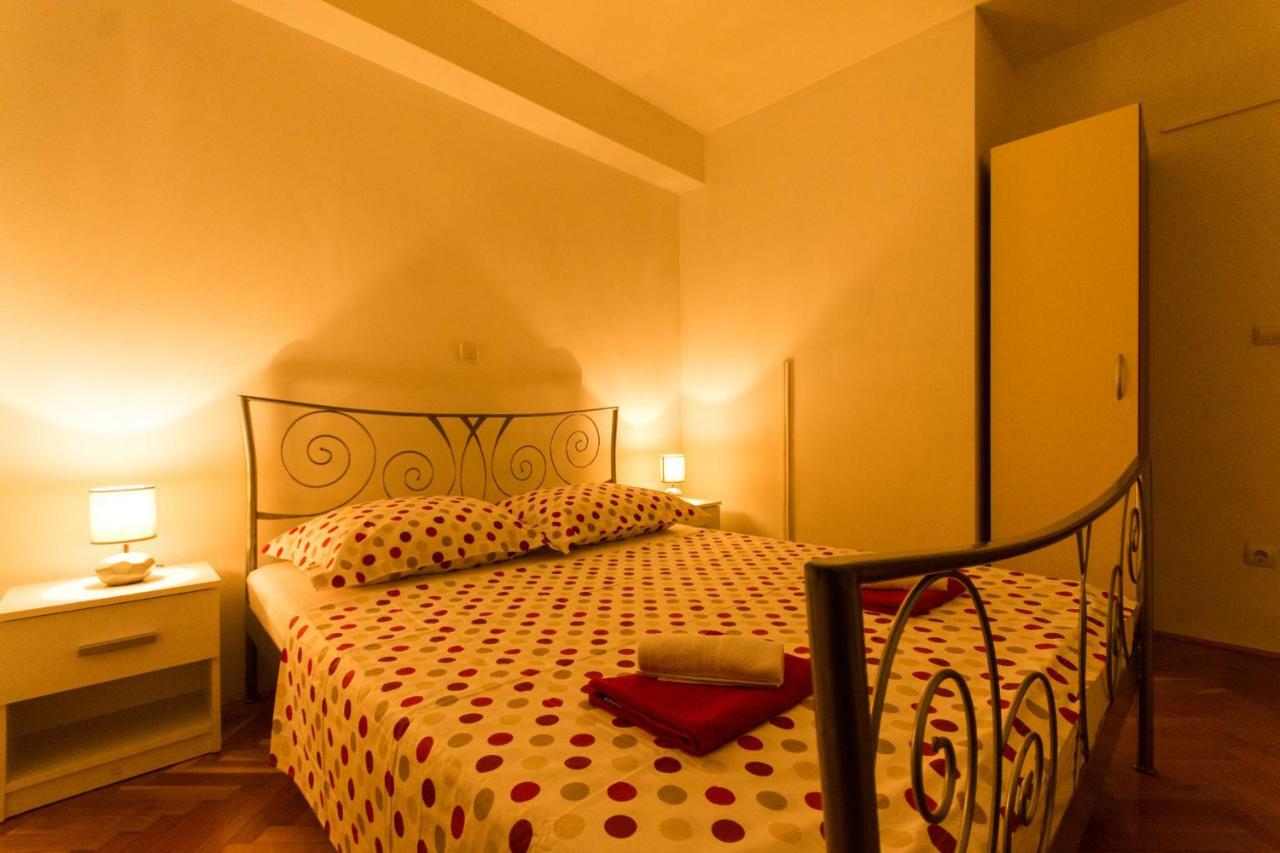 Apartman Ruza Apartment โตรกีร์ ภายนอก รูปภาพ