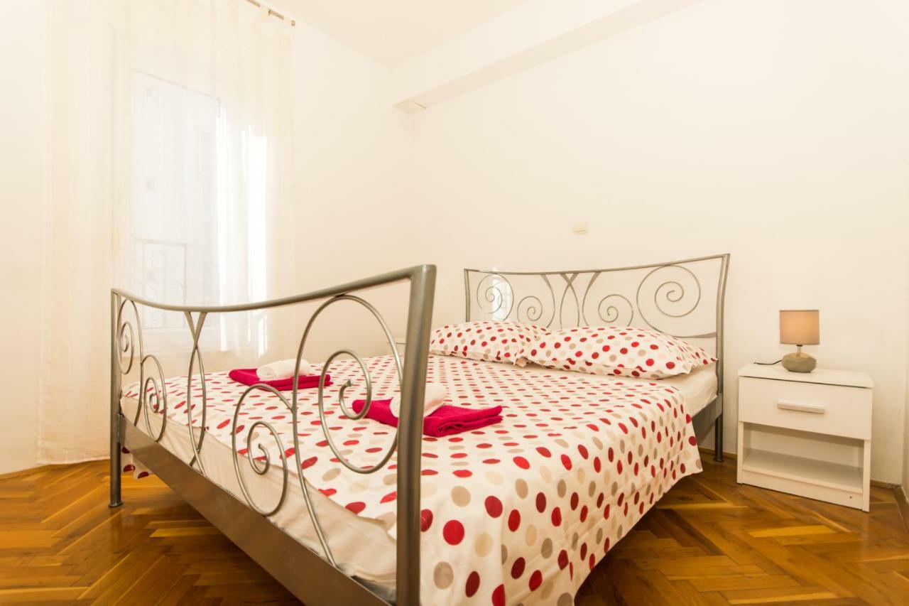 Apartman Ruza Apartment โตรกีร์ ภายนอก รูปภาพ