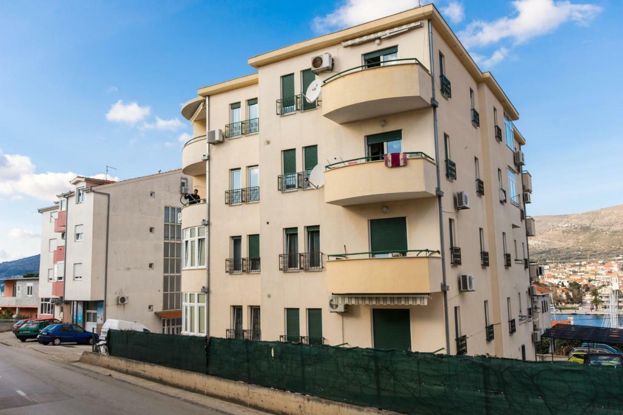 Apartman Ruza Apartment โตรกีร์ ภายนอก รูปภาพ
